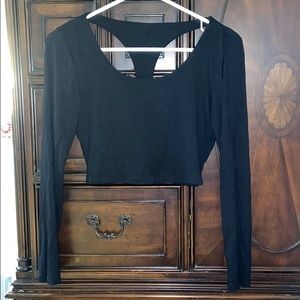 Black long sleeve crop top